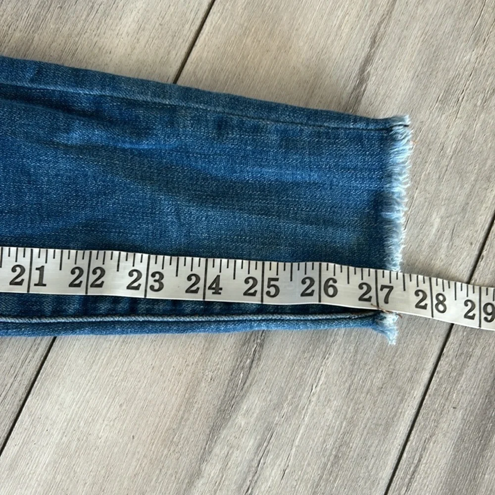 American Eagle hi rise jegging jeans size 2 distressed
